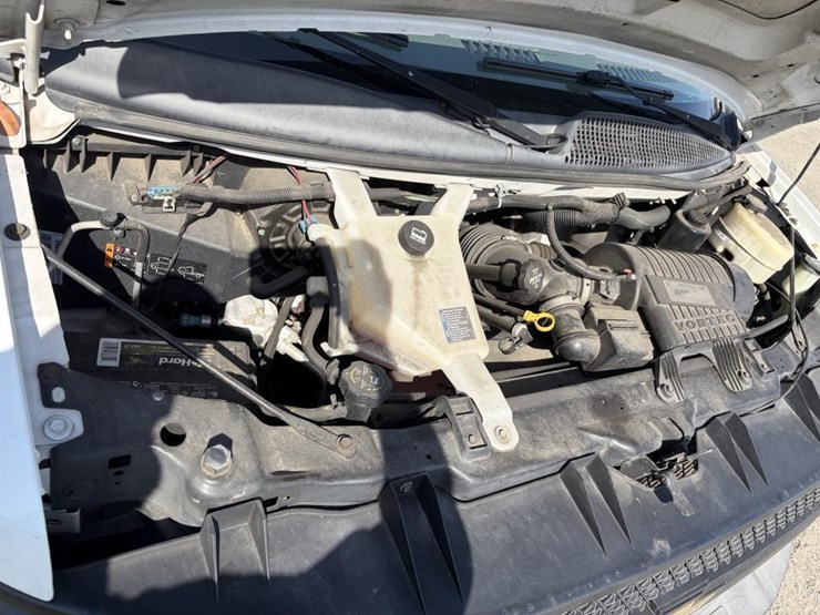 2016-chevrolet-express-2500-image-7