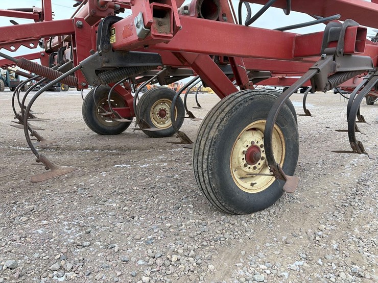 case-ih-4800-image-19