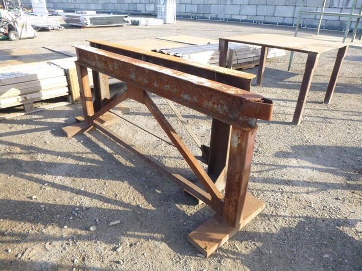 78"x24"x33"-metal-sawhorses-(qty-2)-image-4