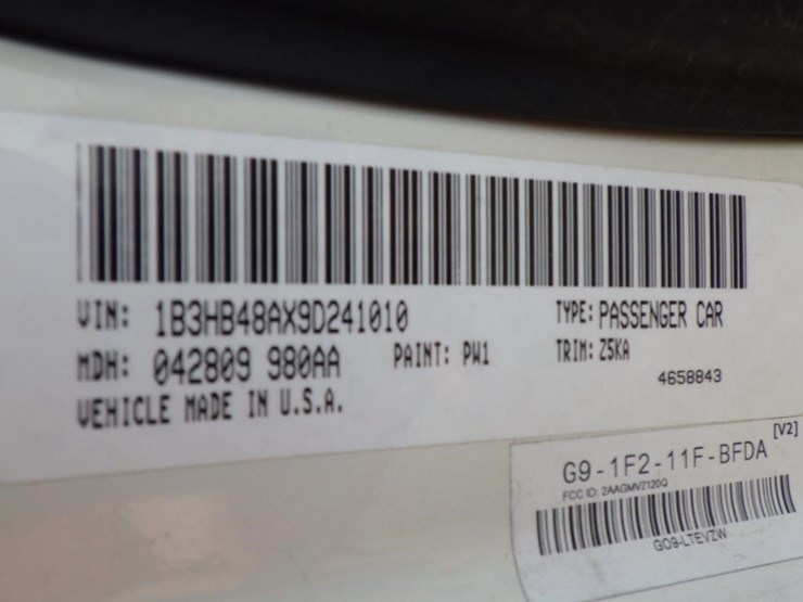 2009-dodge-caliber-image-18