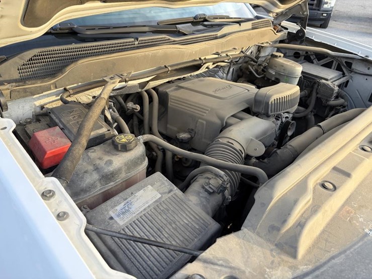 2016-chevrolet-silverado-2500-image-7