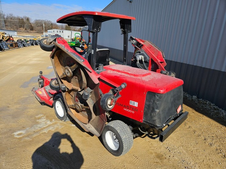 toro-groundsmaster-4000d-image-3