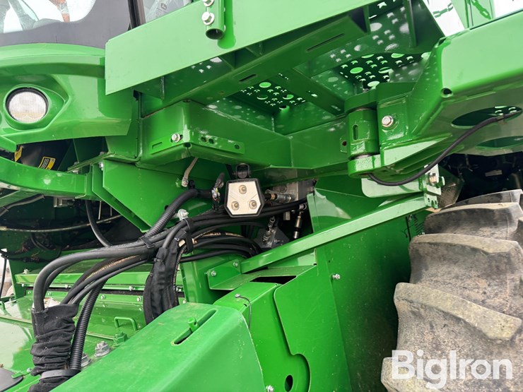 2022-john-deere-s770-image-16