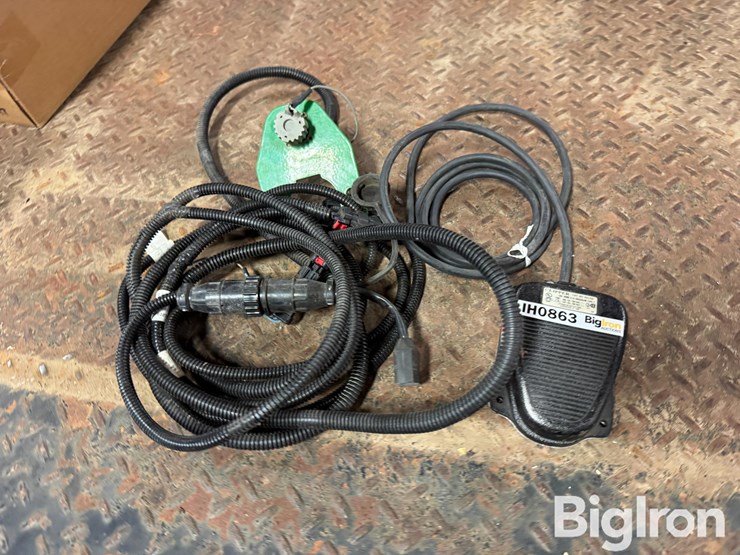 clipper-planter-foot-switch-image-2