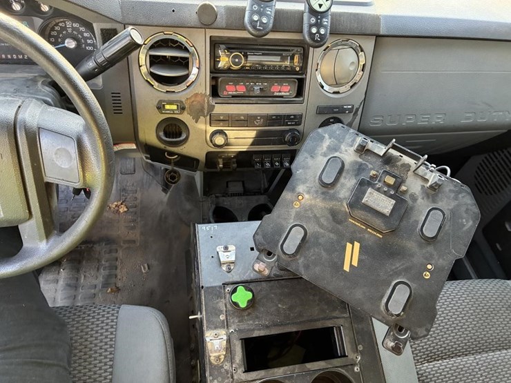 2012-ford-f550-image-13