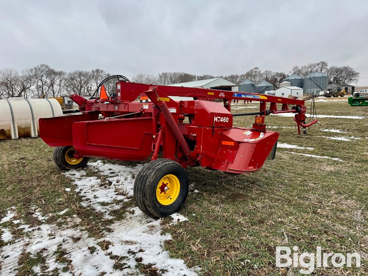 new-holland-h7460-image-5