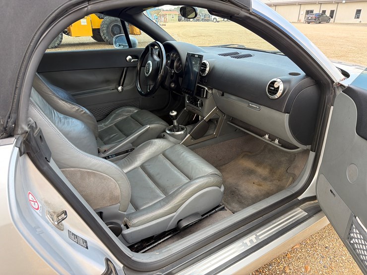 #776-•-2002-audi-tt-quattro-image-5