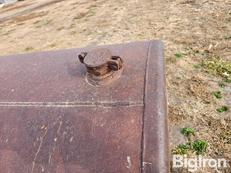 butler-300-gal-fuel-tank-on-stand-image-9