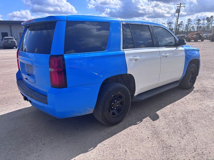 2024-chevrolet-tahoe-image-3