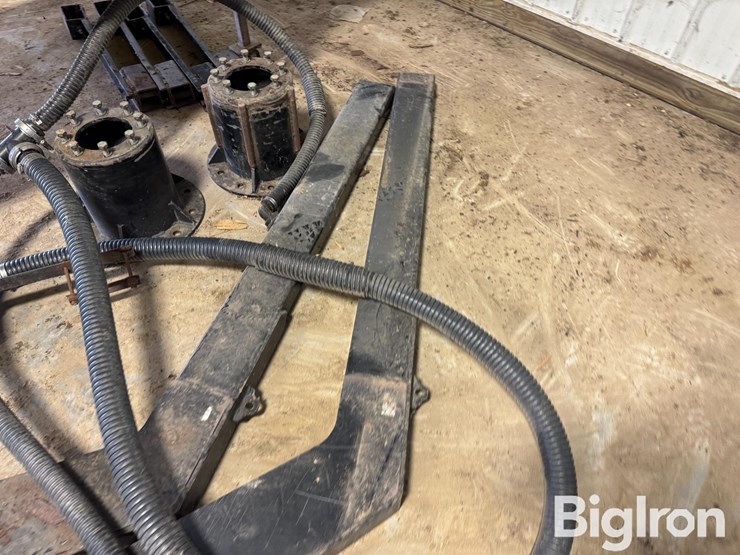 demco-side-quest-500-gal-saddle-tanks-image-11