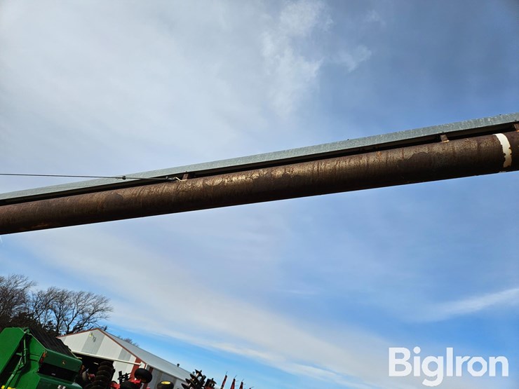 feterl-auger-image-16