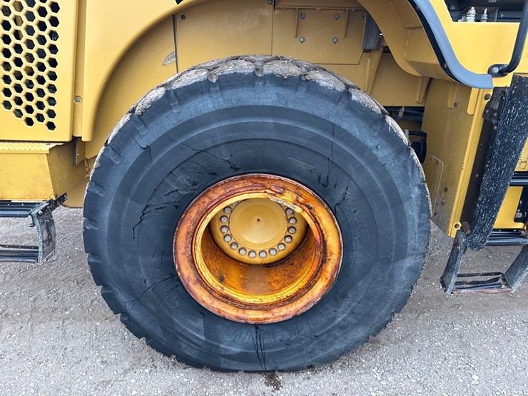 2012-caterpillar-972k-image-28