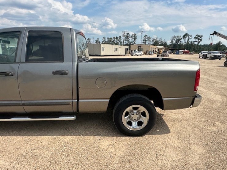 2006-dodge-ram-1500-image-11