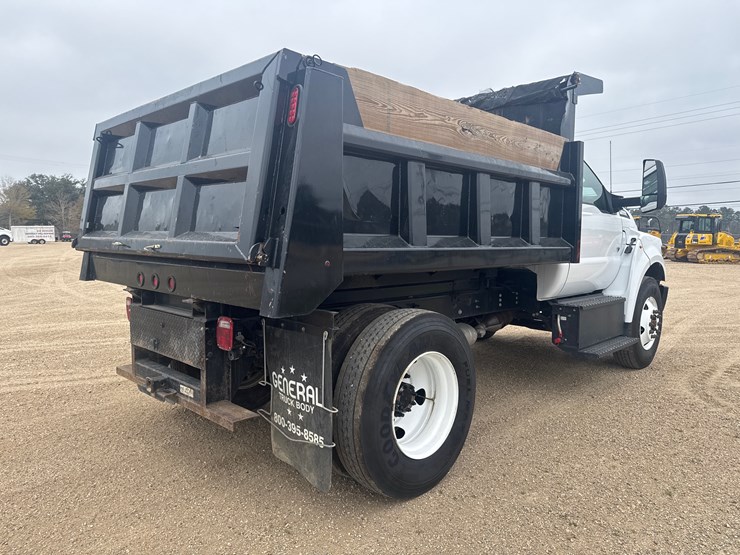 2025-ford-f650-image-4