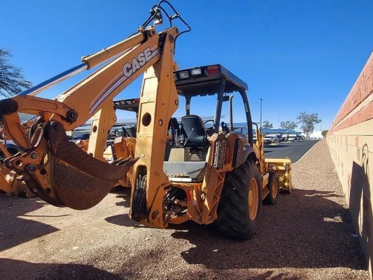 2007-case-580sm-image-3