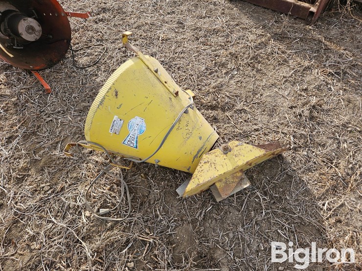 spread-all-a4e-2-bin-grain-spreader-image-3