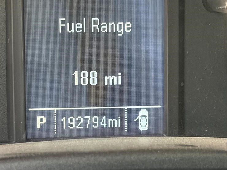 2016-chevrolet-silverado-2500-image-12