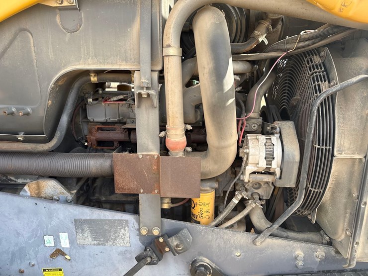 2005-cat-challenger-55-track-tractor-image-20