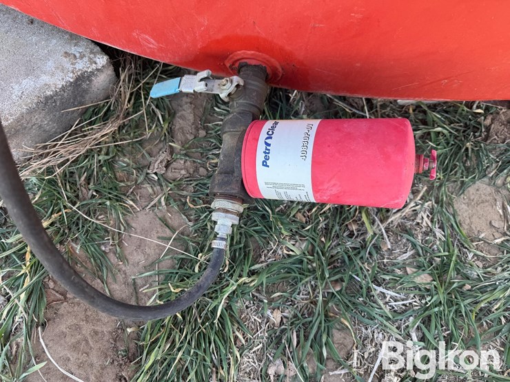 1000-gallon-fuel-trailer-image-16