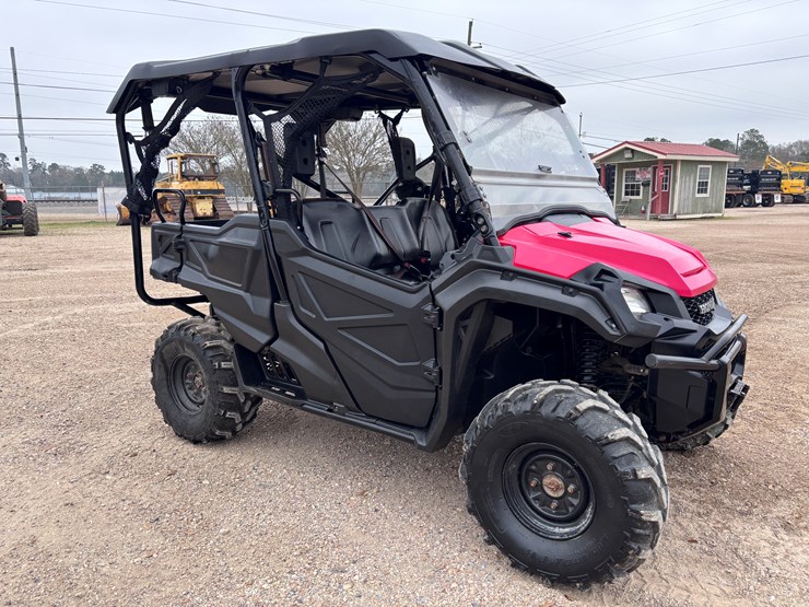 2018-pioneer-1000-image-2