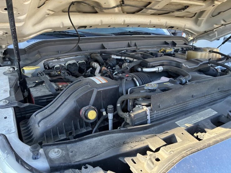 2011-ford-f550-image-10