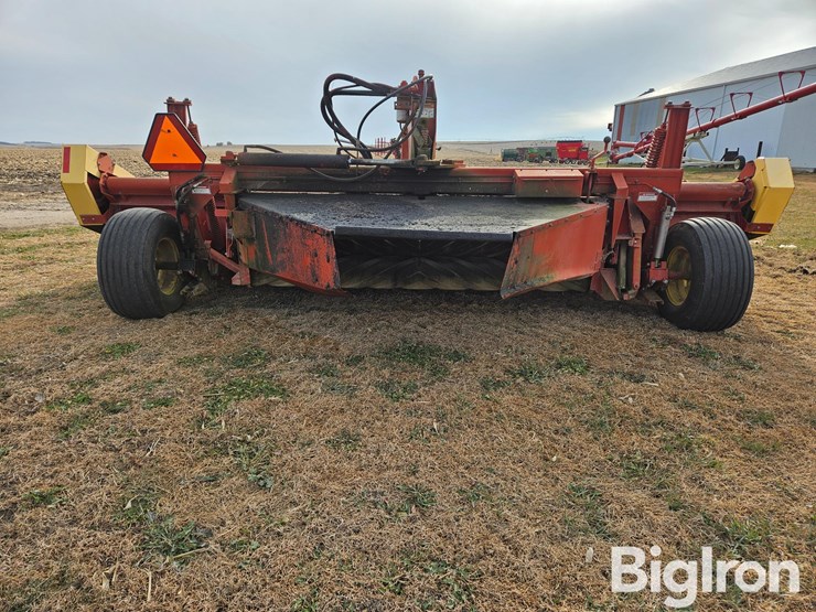 new-holland-116-image-6