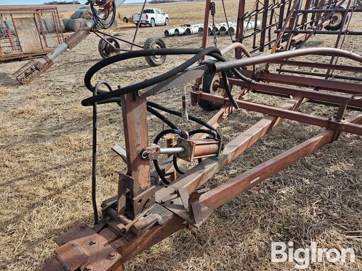 lindsay-bros-hd-750-42'-7-section-spike-tooth-harrow-image-10