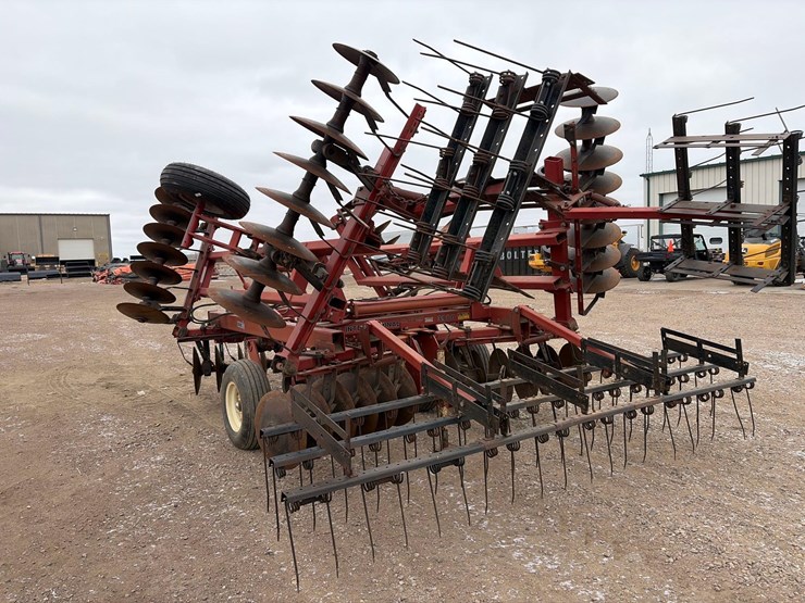 case-ih-3900-image-4