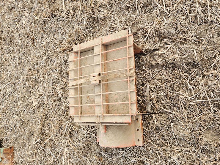 8"-hopper-for-horizontal-auger-image-2