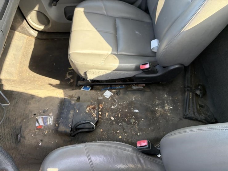 2011-chevrolet-2500-image-13