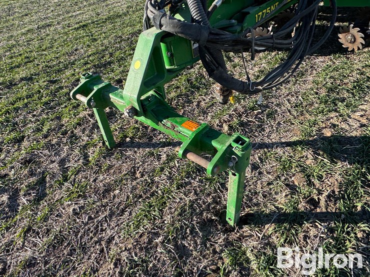 2020-john-deere-1775nt-image-9