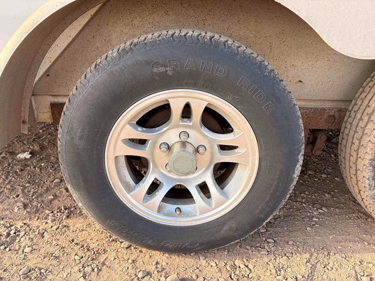 2015-alcom-llc-enclosed-trailer-image-22