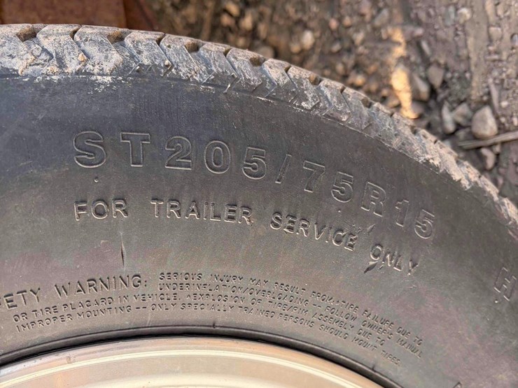 2015-alcom-llc-enclosed-trailer-image-23