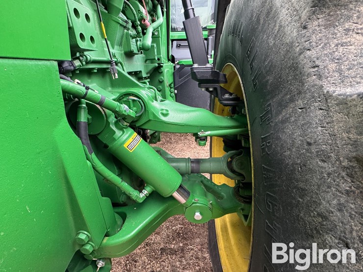 2012-john-deere-8310r-image-16