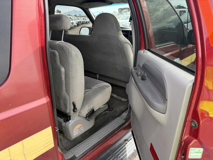 2000-ford-excursion-image-10