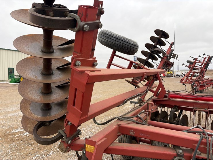 case-ih-3900-image-17