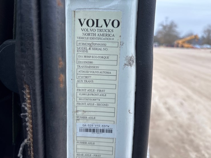 #213-•-2015-volvo-vnm-truck-tractor-image-14