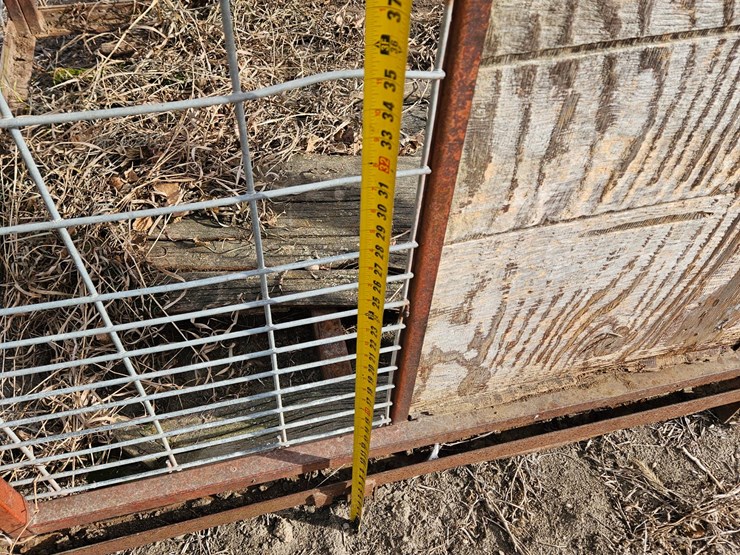 hoskins-3-pt-livestock-carrier-image-15