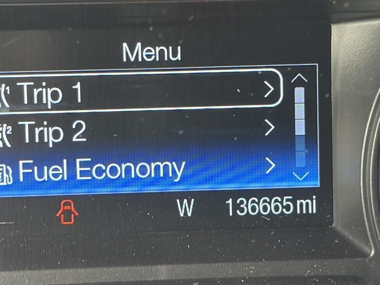 2016-ford-explorer-image-17