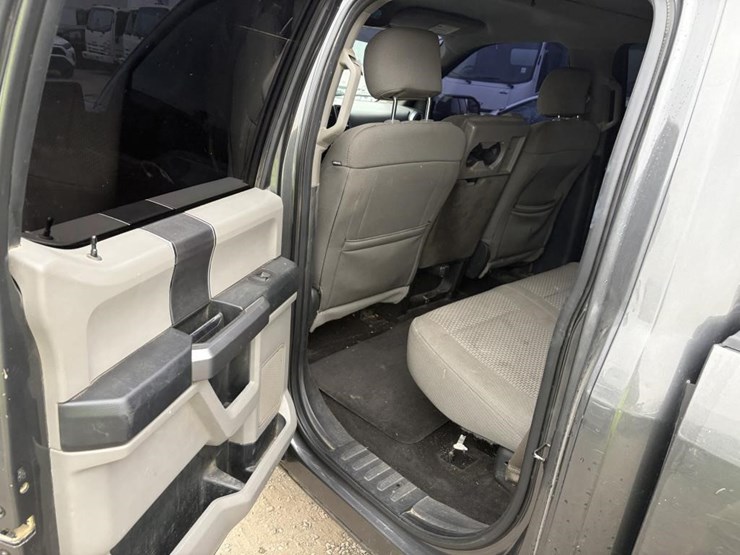 2015-ford-f150-xlt-image-11