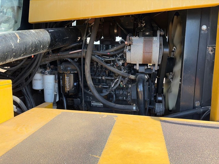 2006-agco-terragator-8104-image-9