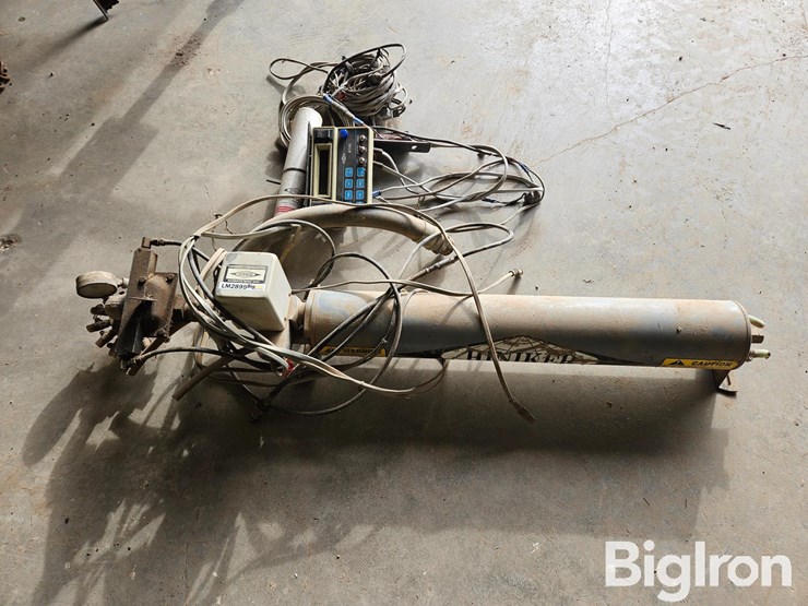 hiniker-anhydrous-ammonia-monitoring-&-control-system-image-1