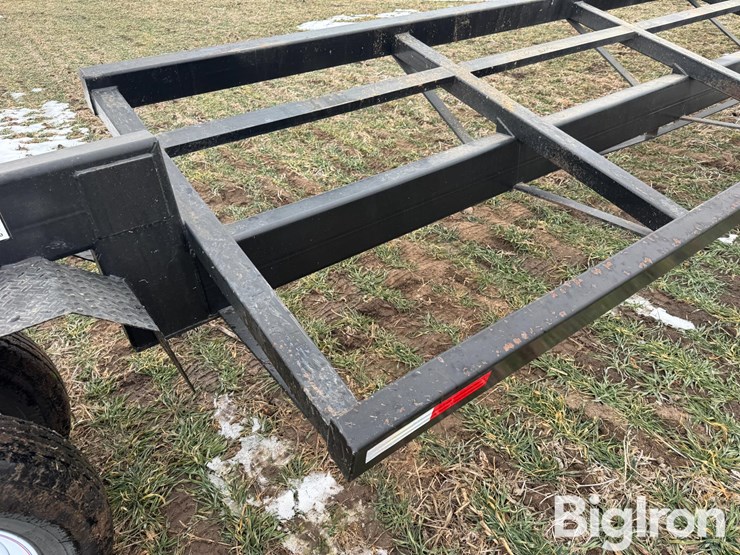 wemhoff-38'-t/a-header-trailer-image-10