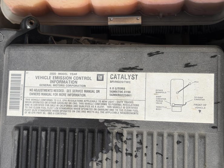 2005-chevrolet-silverado-2500-image-8