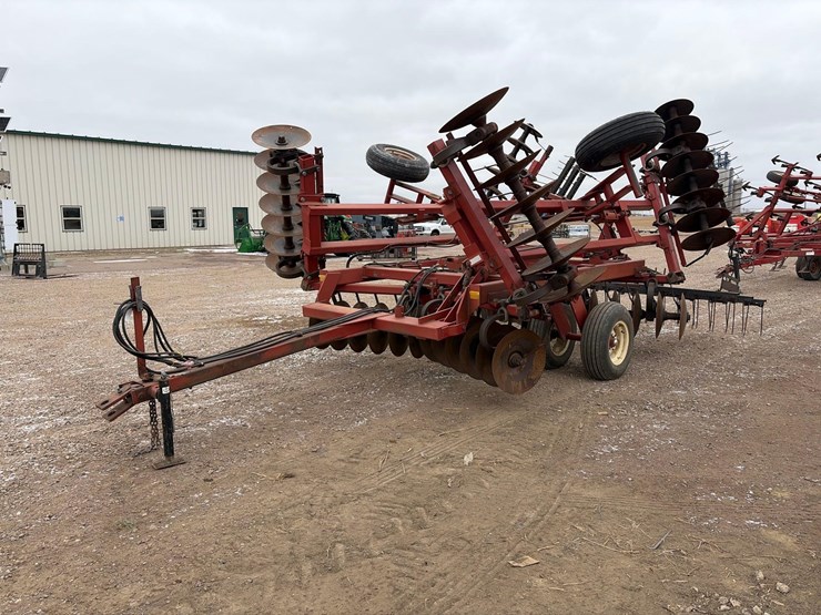 case-ih-3900-image-1