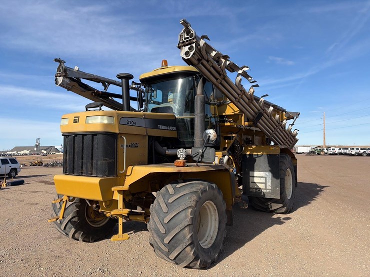 2006-agco-terragator-8104-image-1