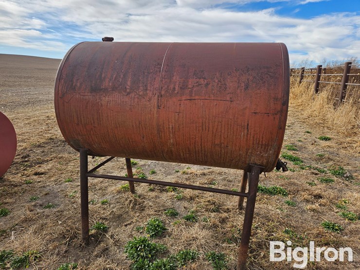 butler-300-gal-fuel-tank-on-stand-image-4