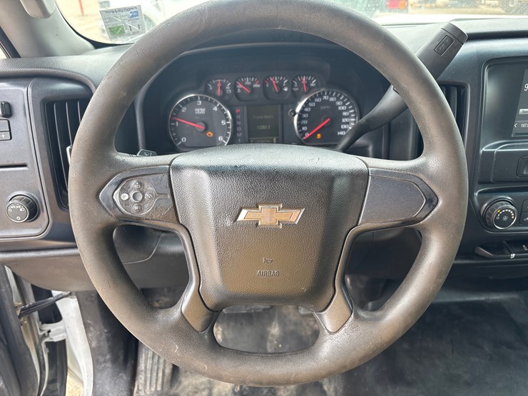 2016-chevrolet-3500hd-image-12