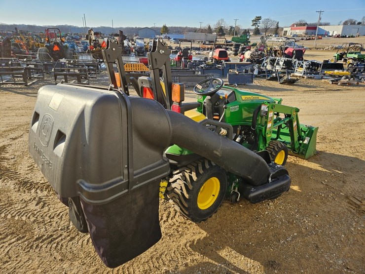 john-deere-1025r-image-5