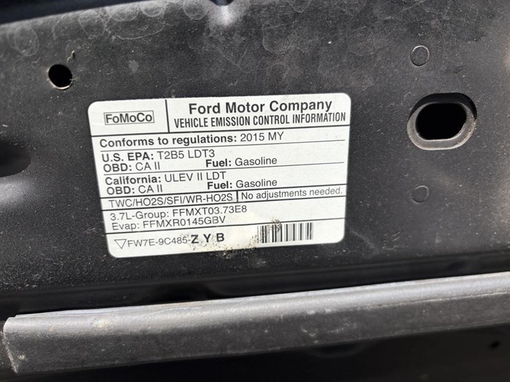 2015-ford-explorer-image-10